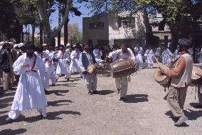 Afghan people welcome return of ex-king Zahir